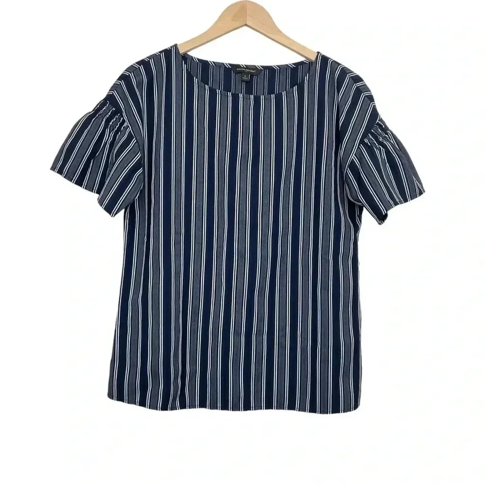Banana Republic Blue Striped Top Short Sleeve Size Small